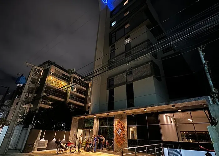 Flat Em Bairro Nobre E Proximo A Praia - 405